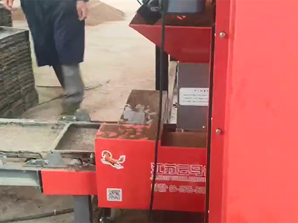 智能化水稻育秧工廠化成套設備